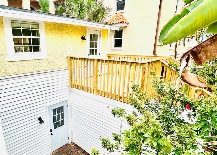 "dunes" Gulf-view Historic Beachside 1/1 *