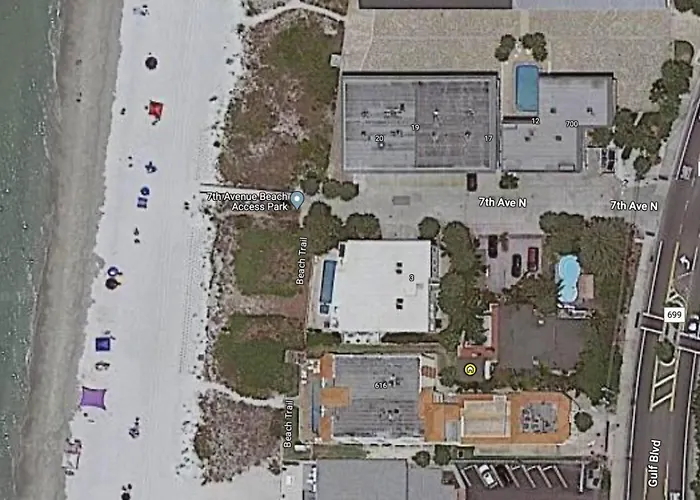 "dunes" Gulf-view Historic Beachside 1/1 Holiday home